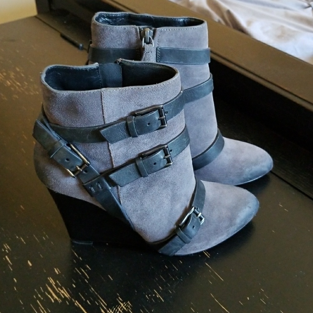 Grey belted wedge bootie